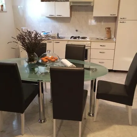 T&j Apartament *
